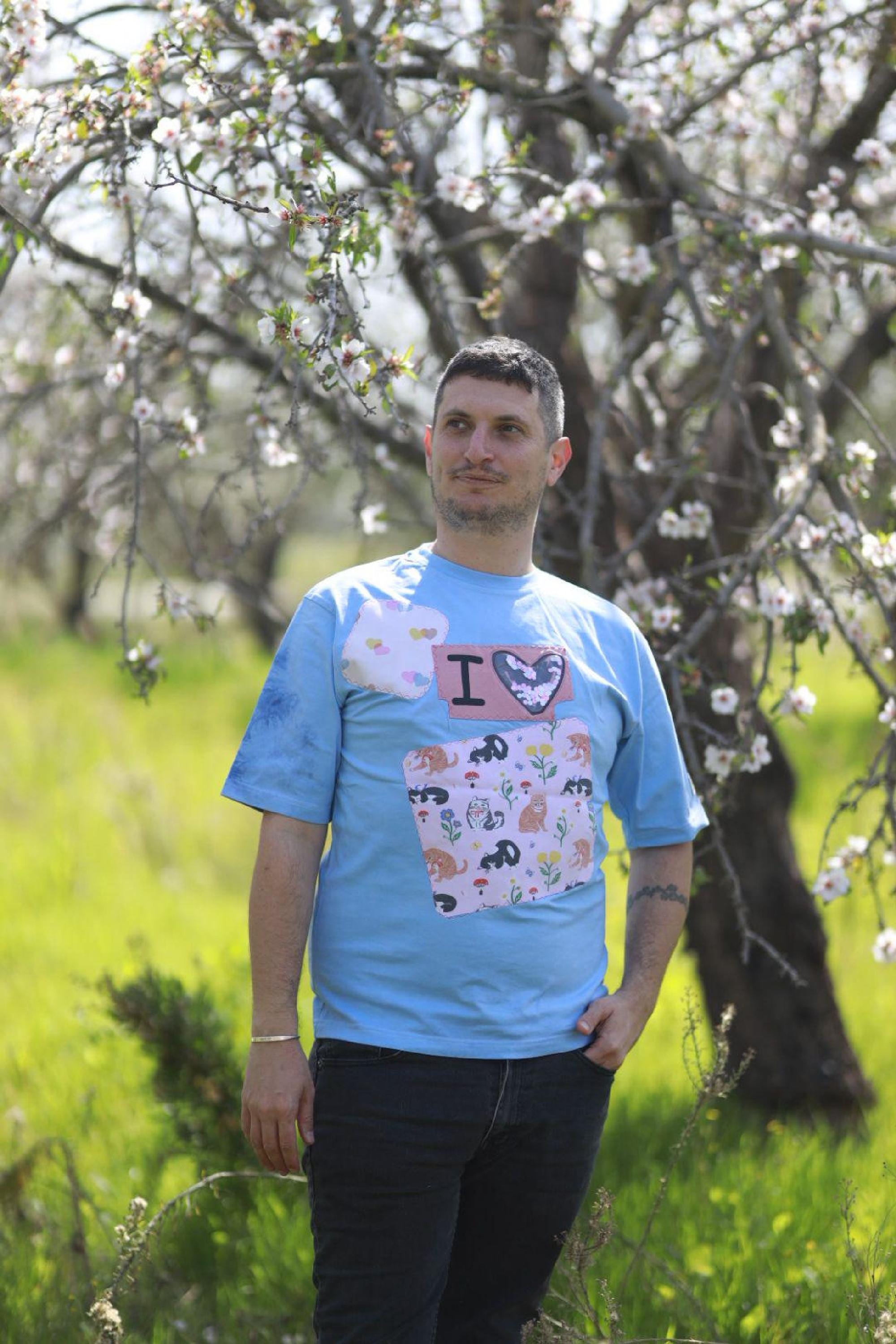 Oversize Unisex T-Shirt, Upcycled Vintage Patches, Eco Friendly Fashion, Wearable Art